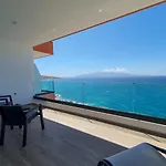 Lookout Apartment *