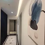 Lookout Apartment *