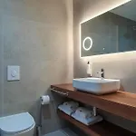 Lookout Apartment