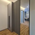 Lookout Apartment