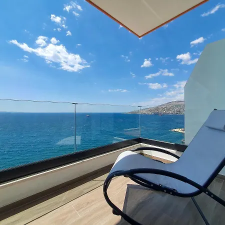 Lookout * Sarandë