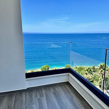 Lookout Apartment Sarande